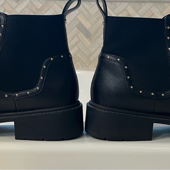 Coach Chelsea Boots - Picture 3 of 7